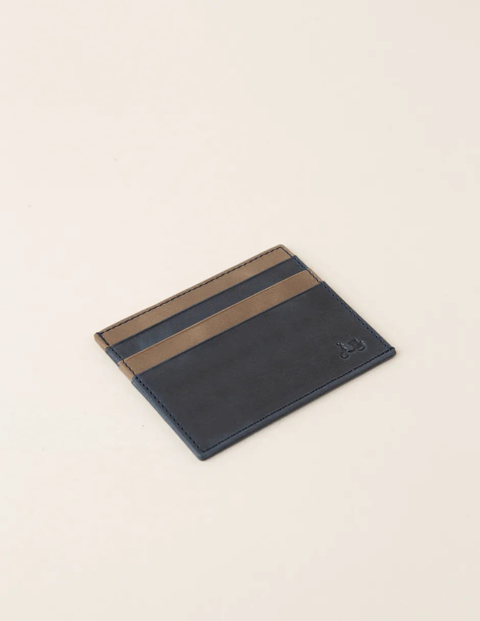 Tarjetero de piel marino