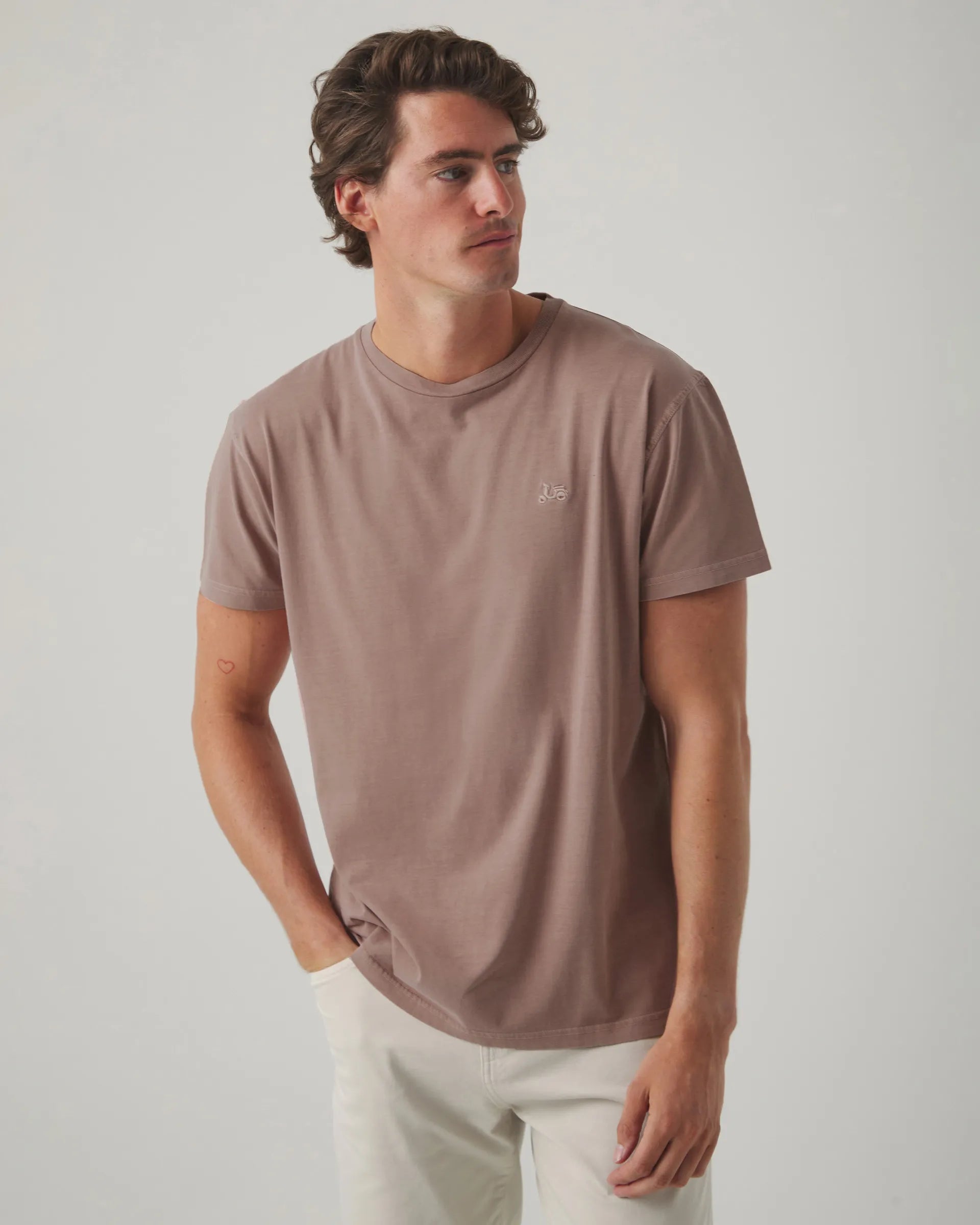 Camiseta rosa básica logo