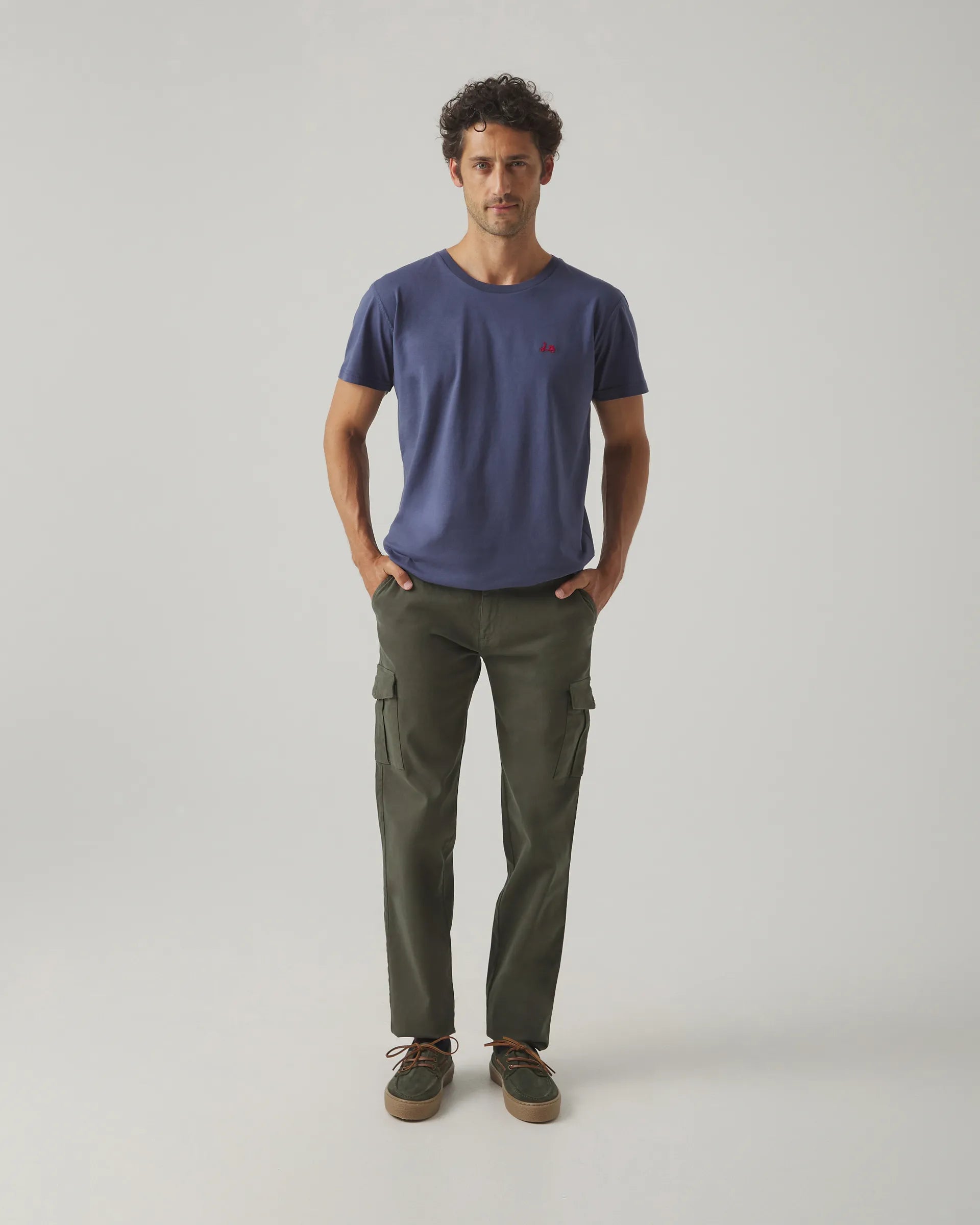 Camiseta azul básica logo