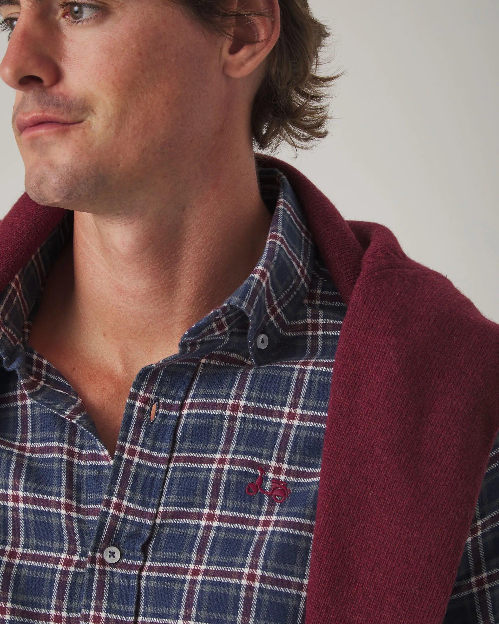 Camisa de cuadros en marino