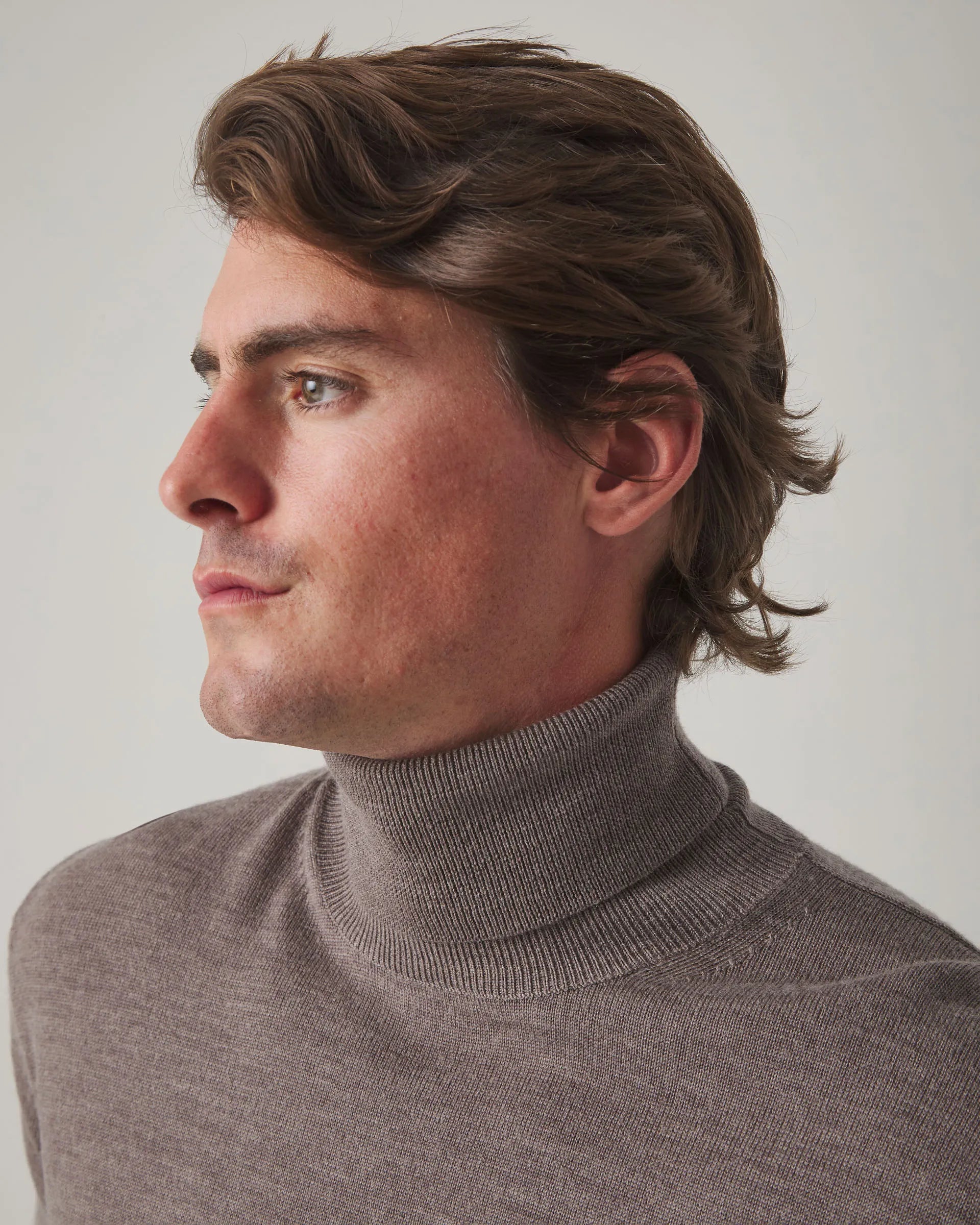 Jersey cuello alto marrón