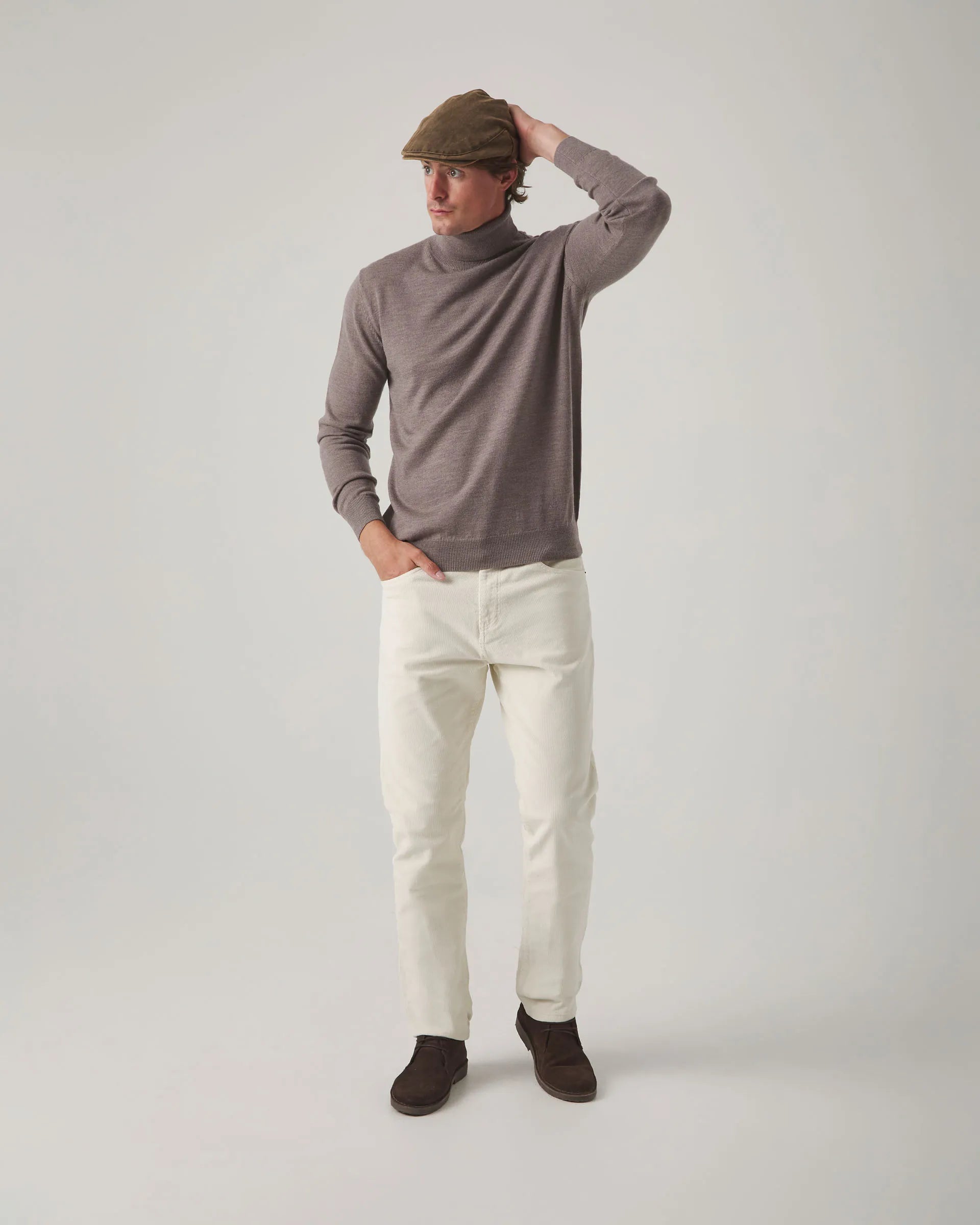 Jersey cuello alto marrón