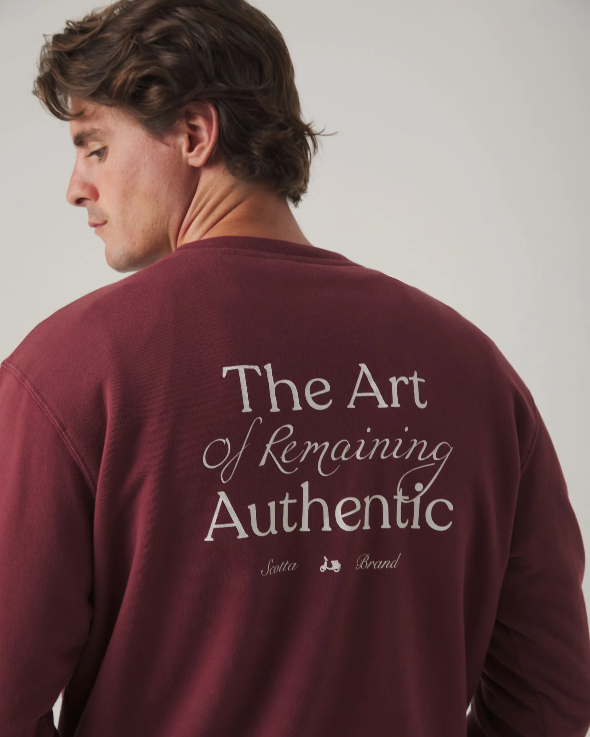 Sudadera con dibujo burdeos