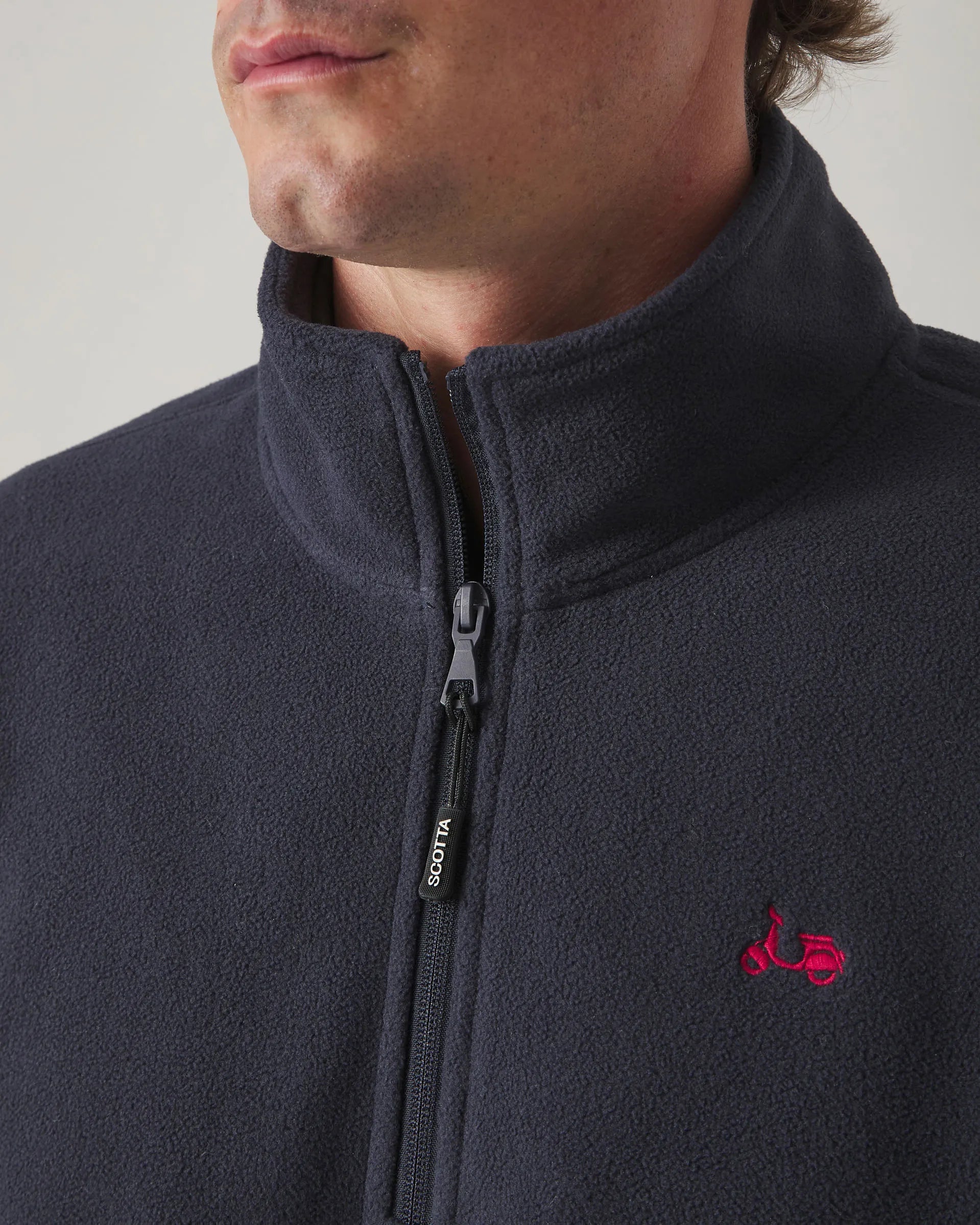 Forro polar en color marino