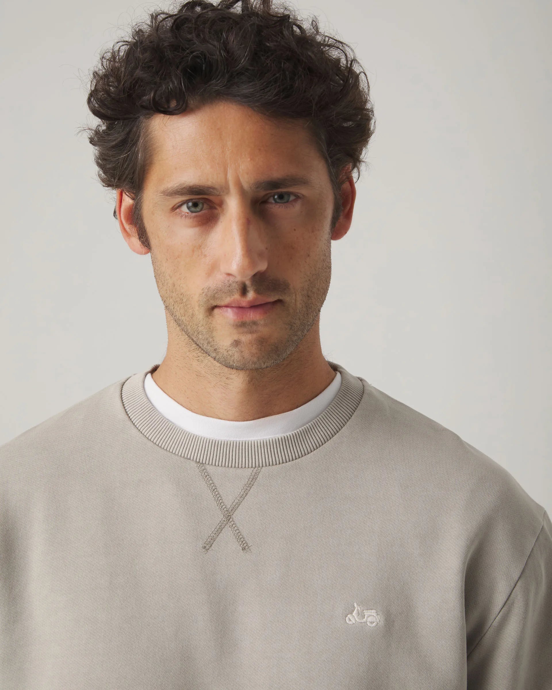 Sudadera básica beige