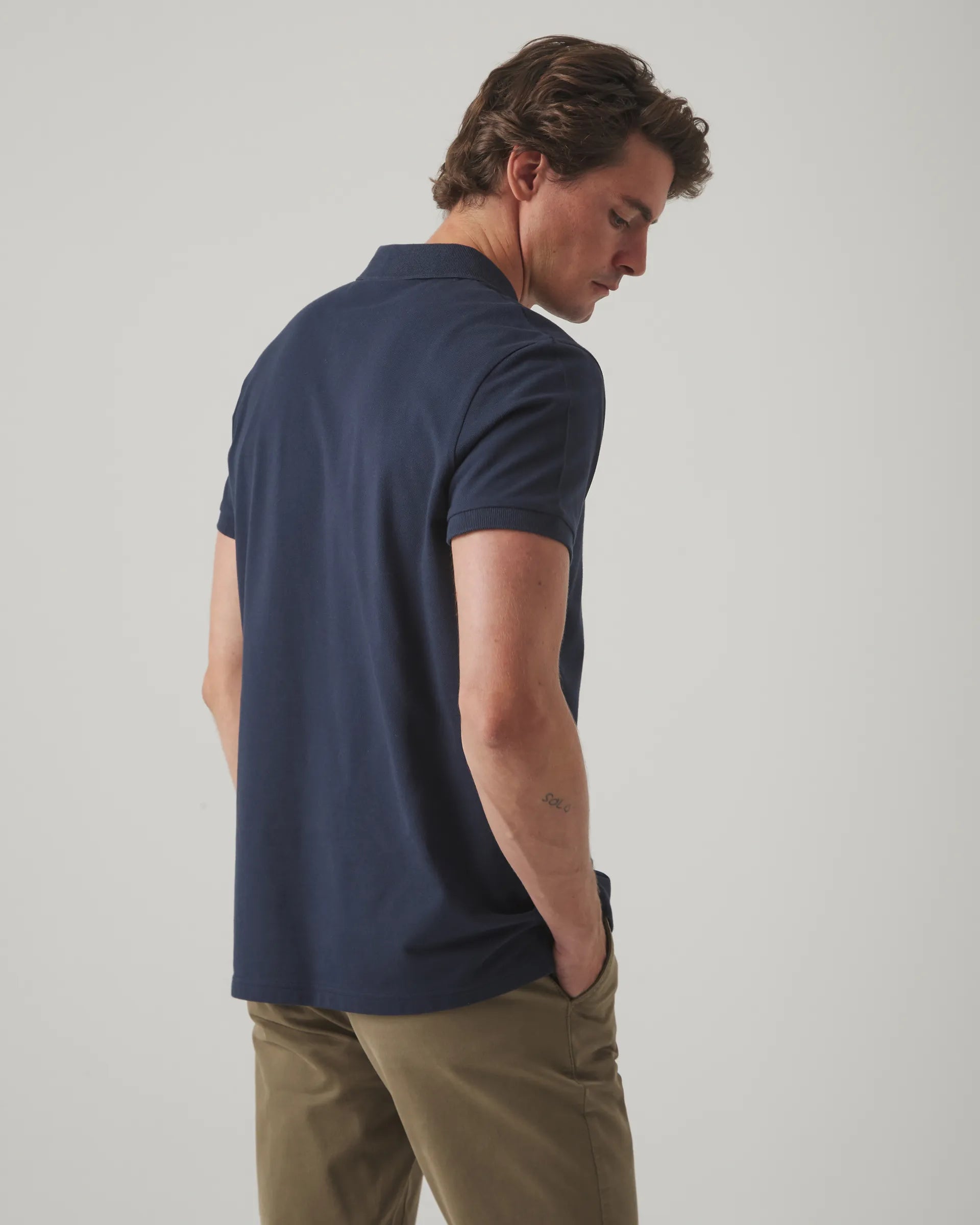 Polo básico azul hombre