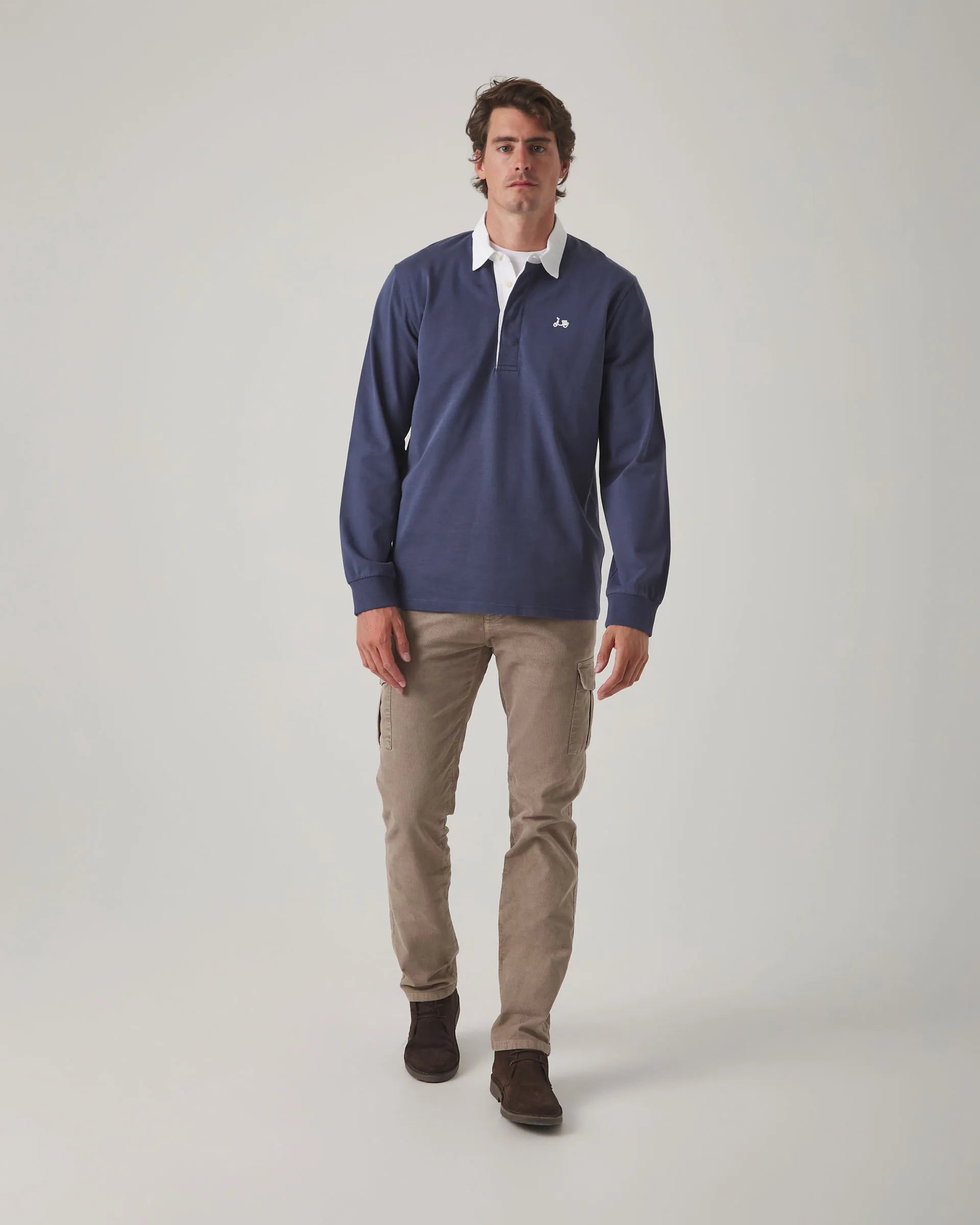 Polo azul marino de manga larga