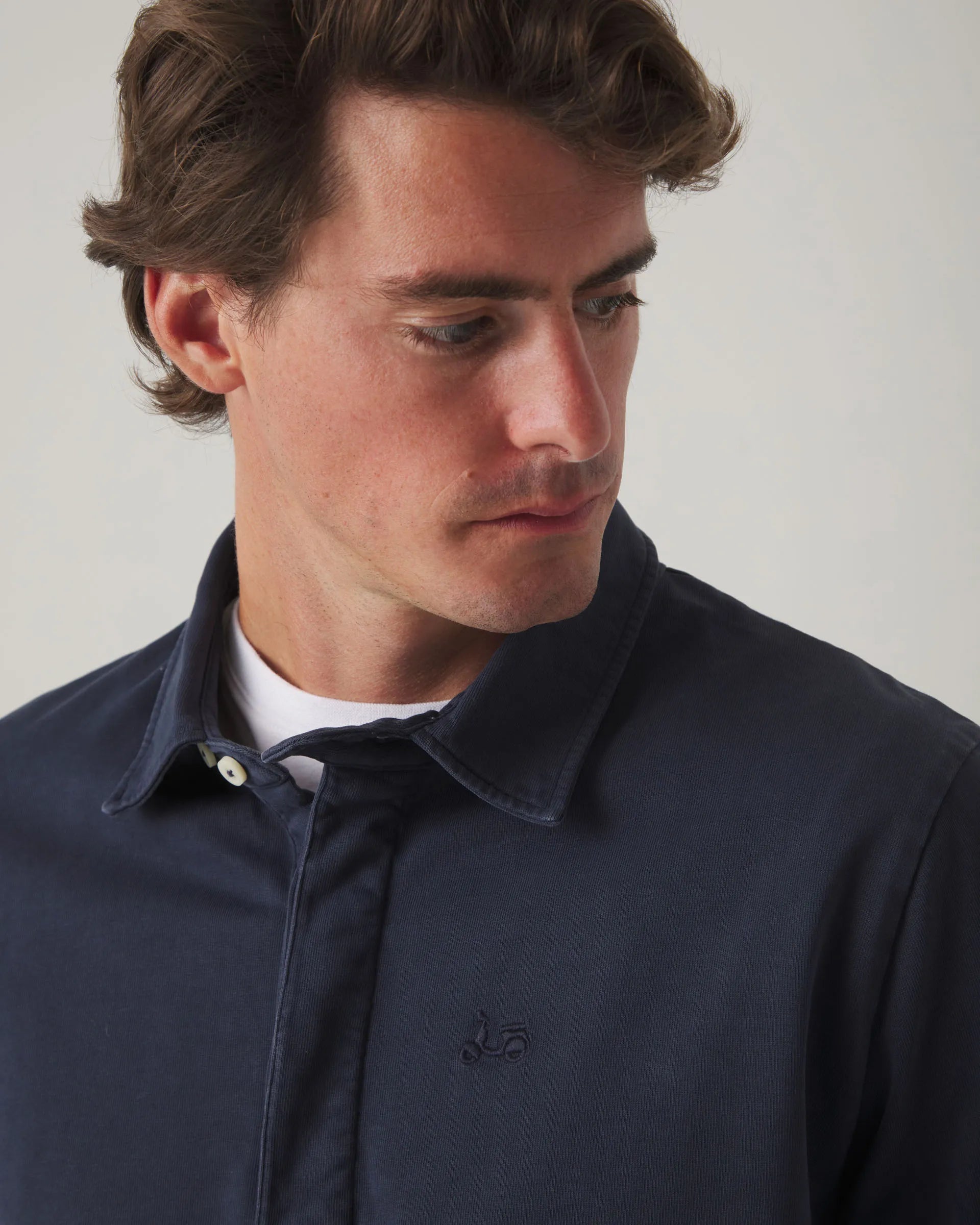 Polo de manga larga azul marino