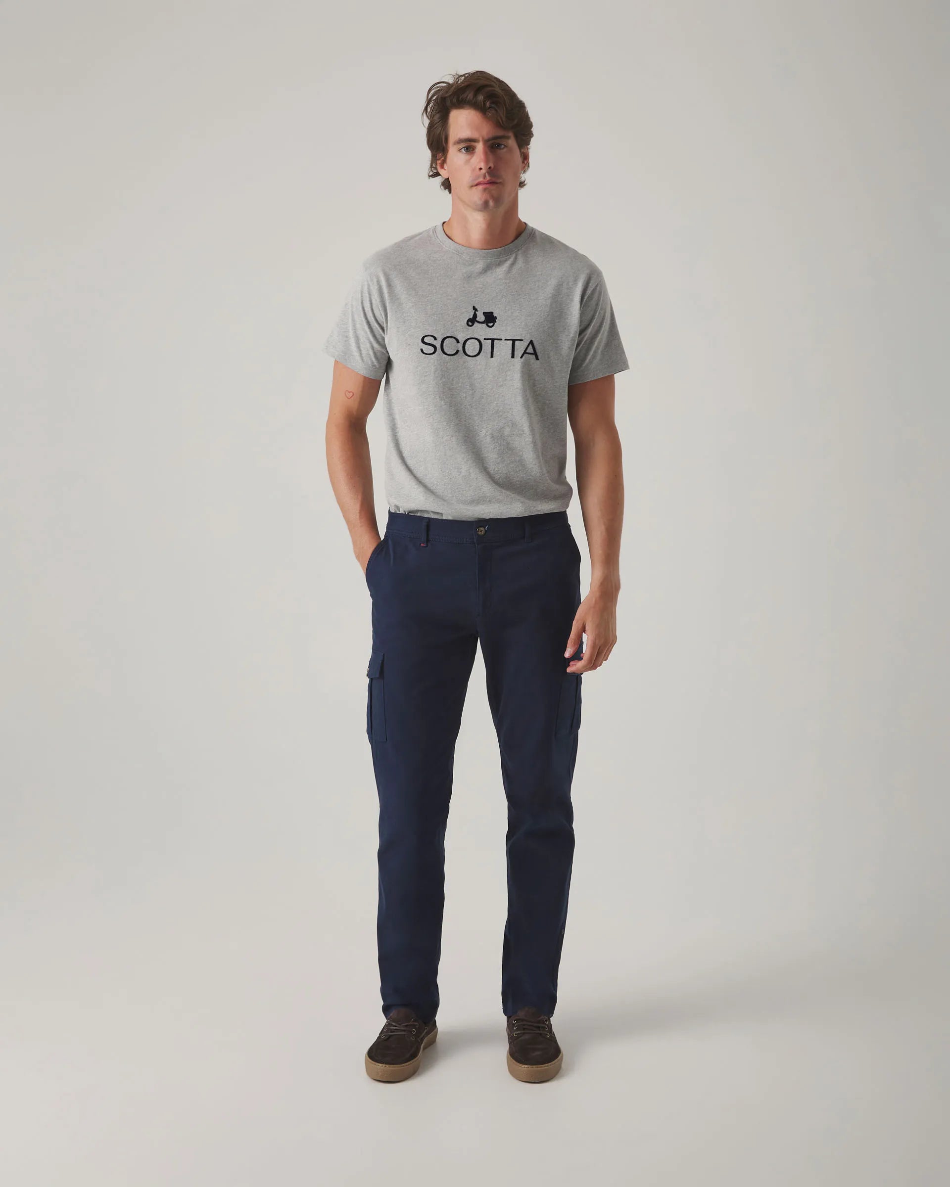 Pantalón cargo azul marino