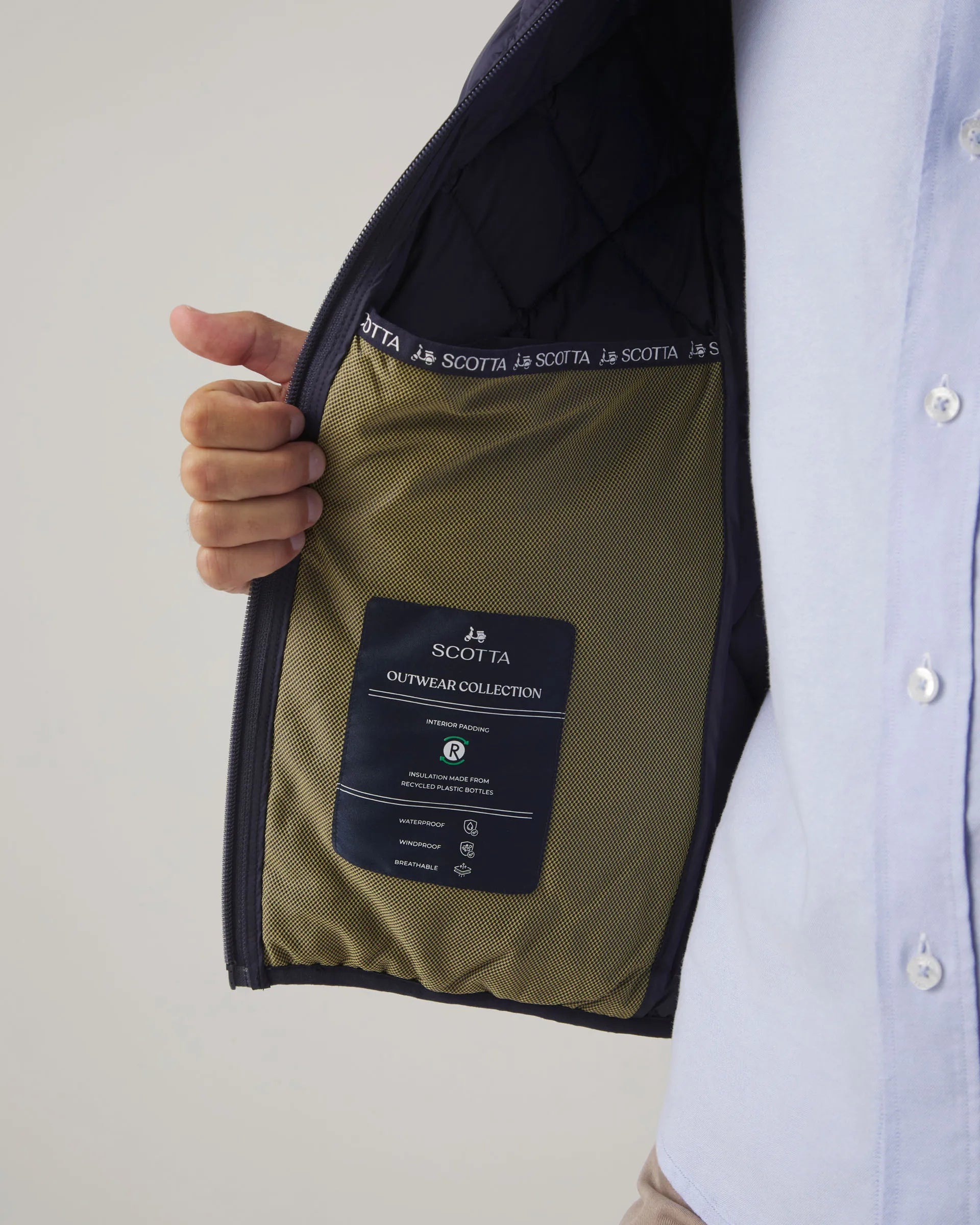 Chaleco azul marino acolchado