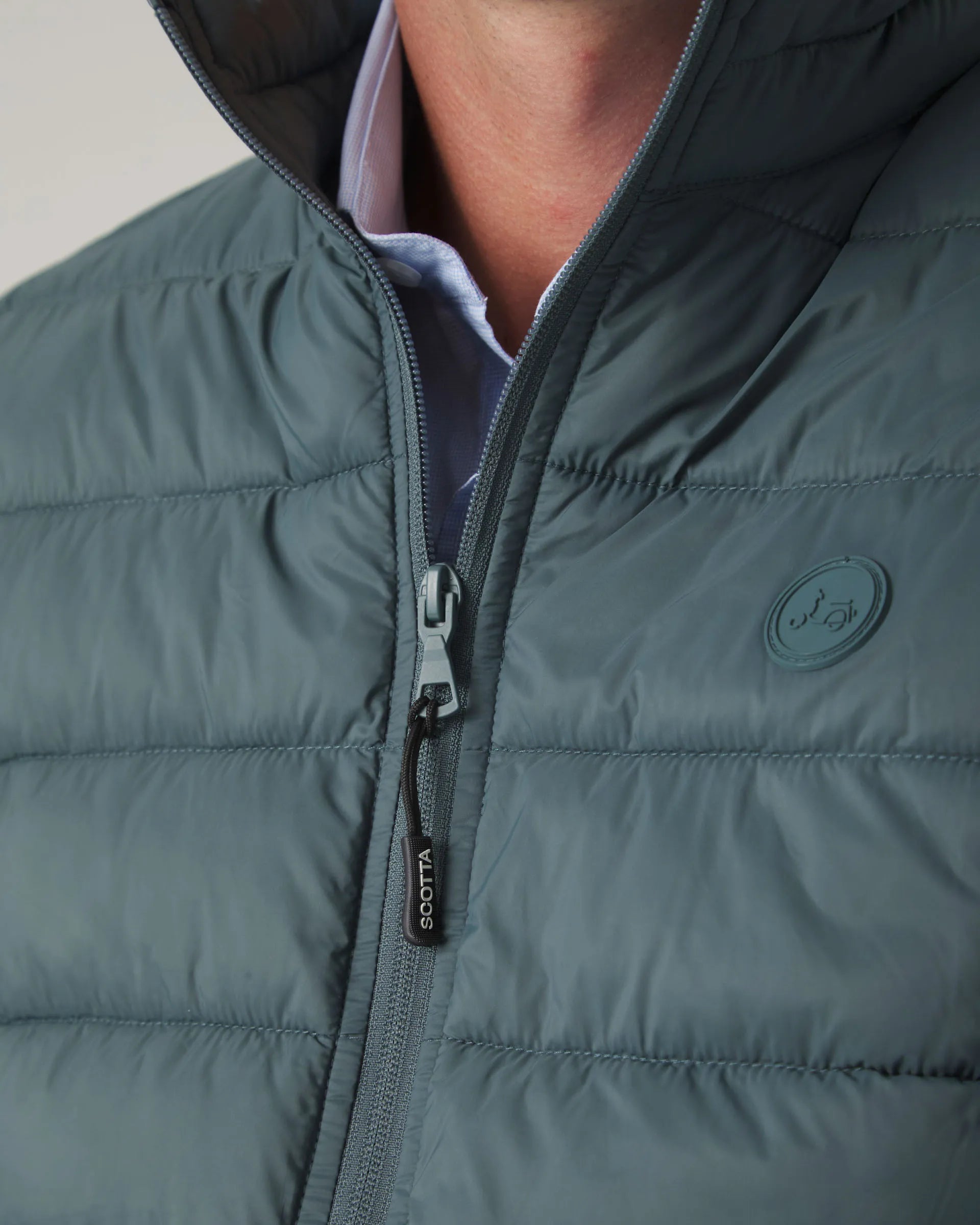 Chaleco azul acolchado