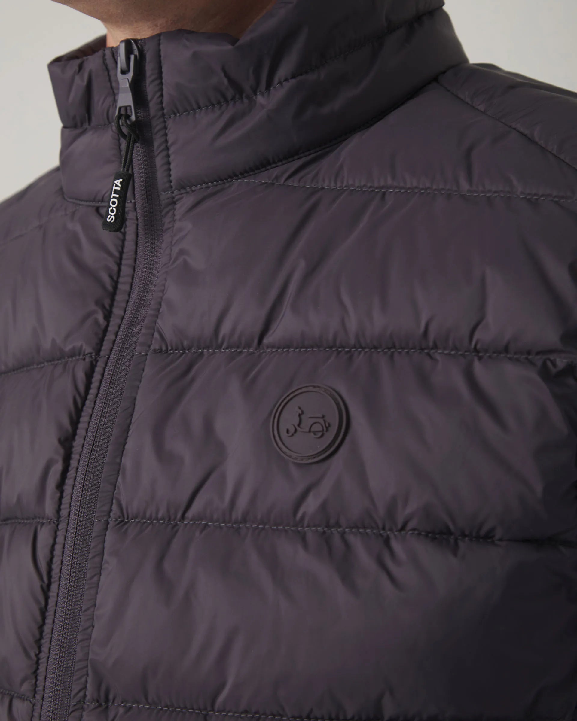 Chaleco Acolchado Burdeos