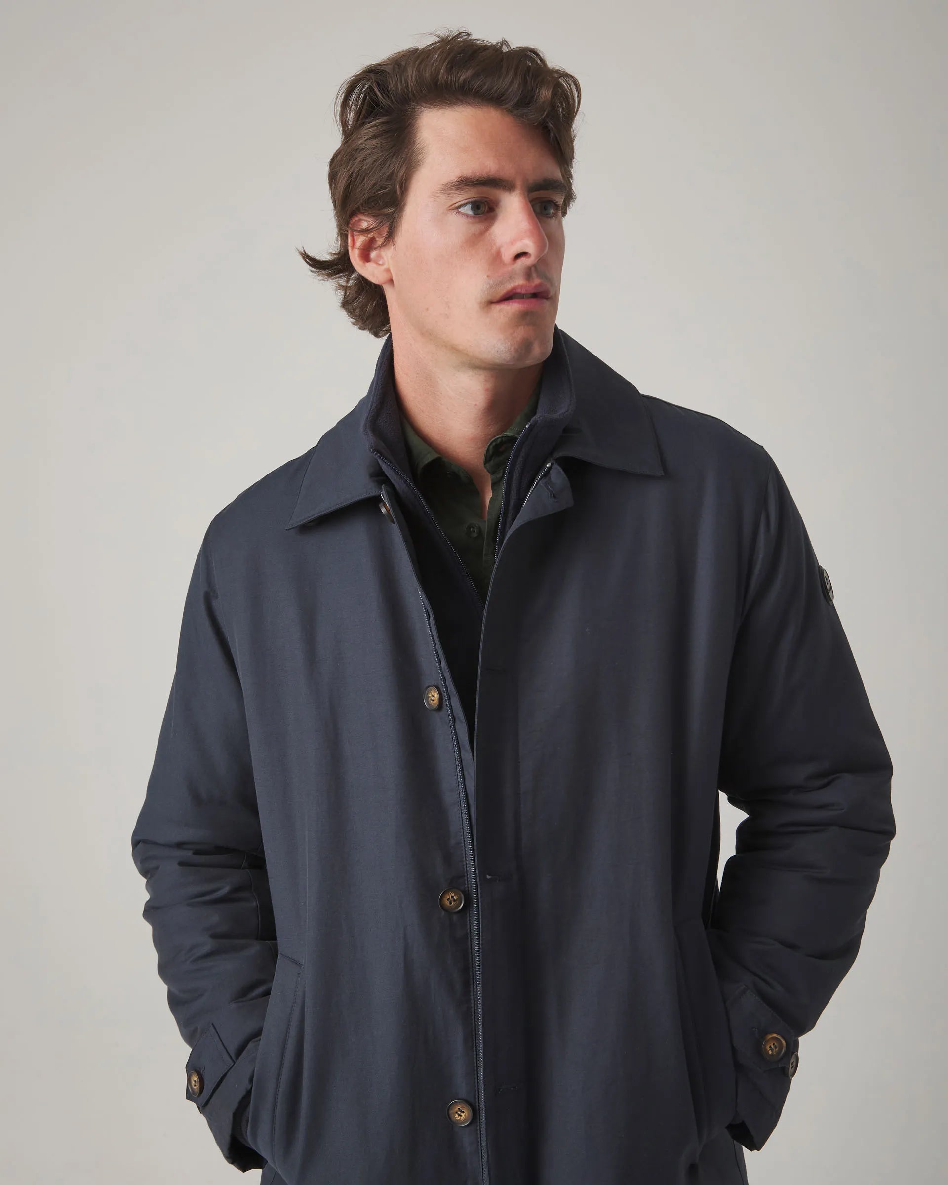 Parka ligera azul marino