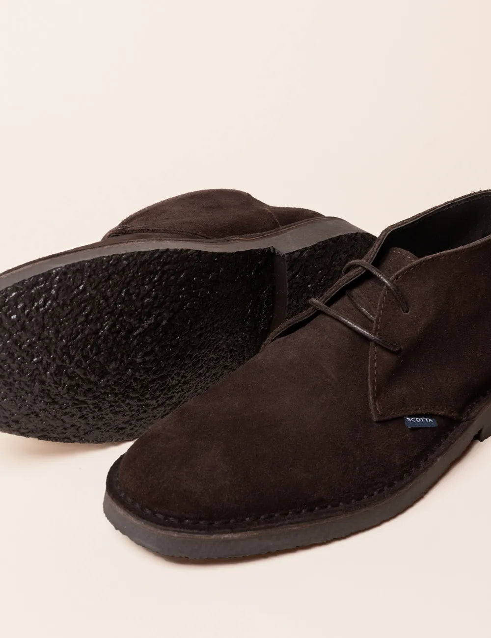 Botas de serraje marrón