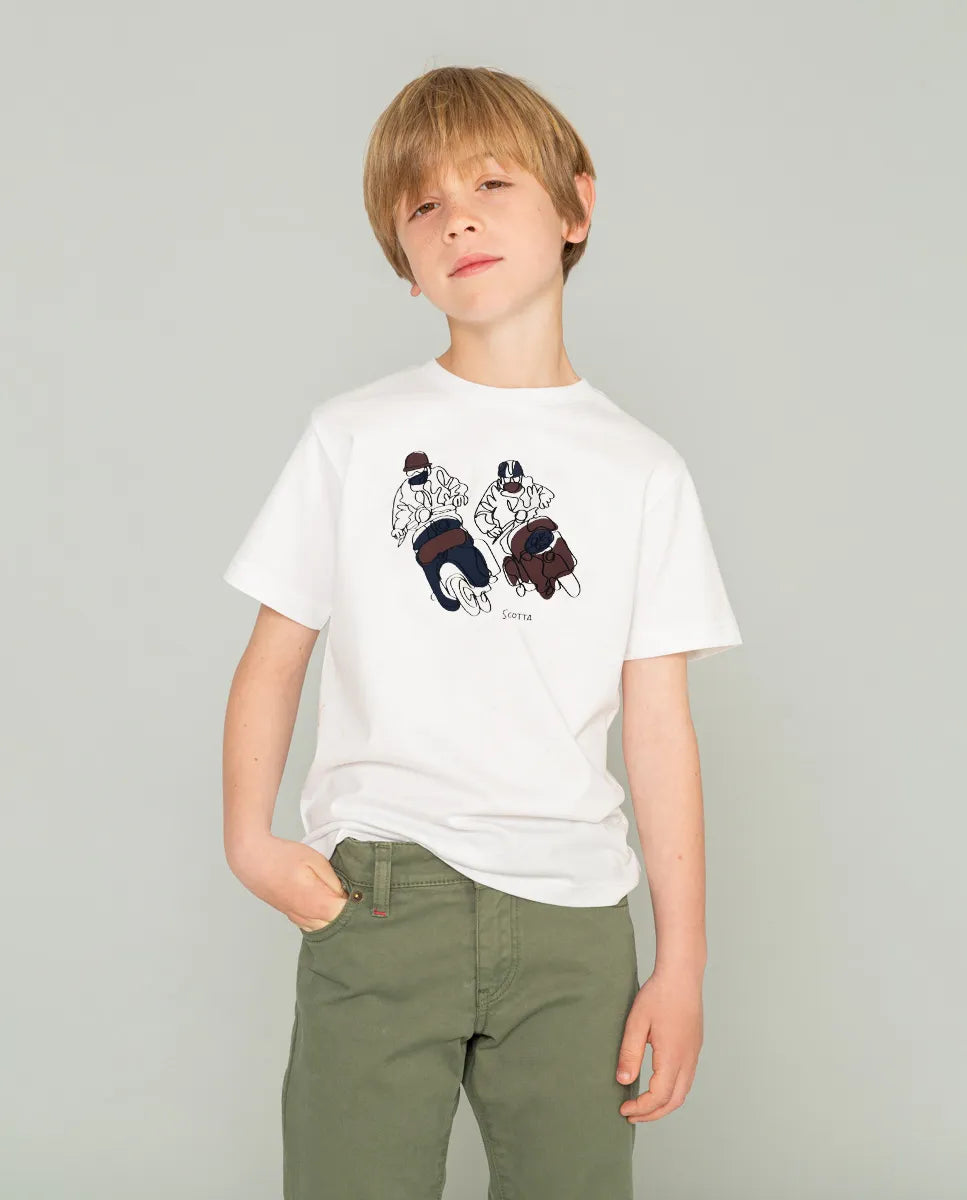 Camiseta blanca con dibujo niño