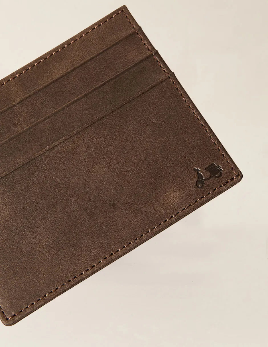 Tarjetero piel marrón