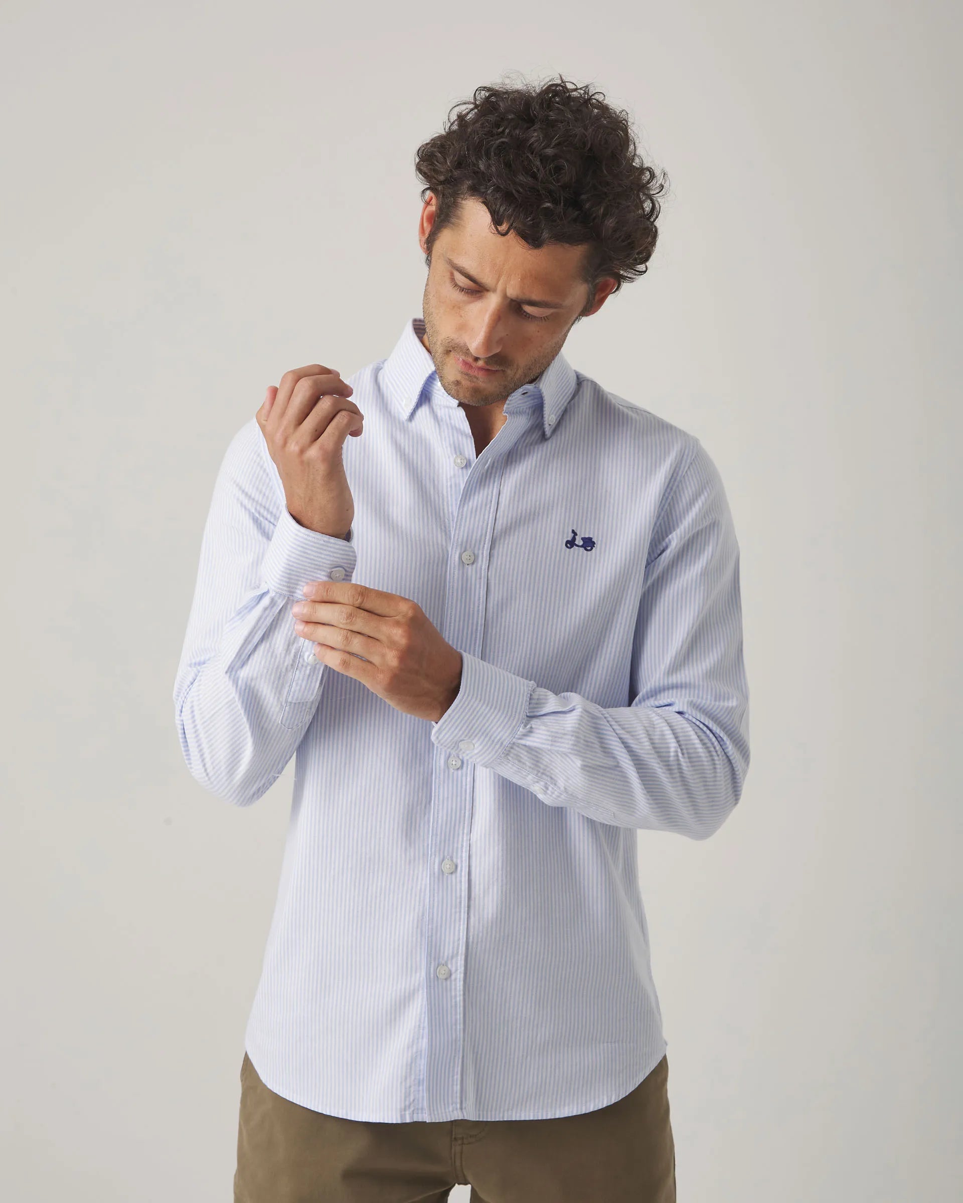 Camisa oxford de rayas azul