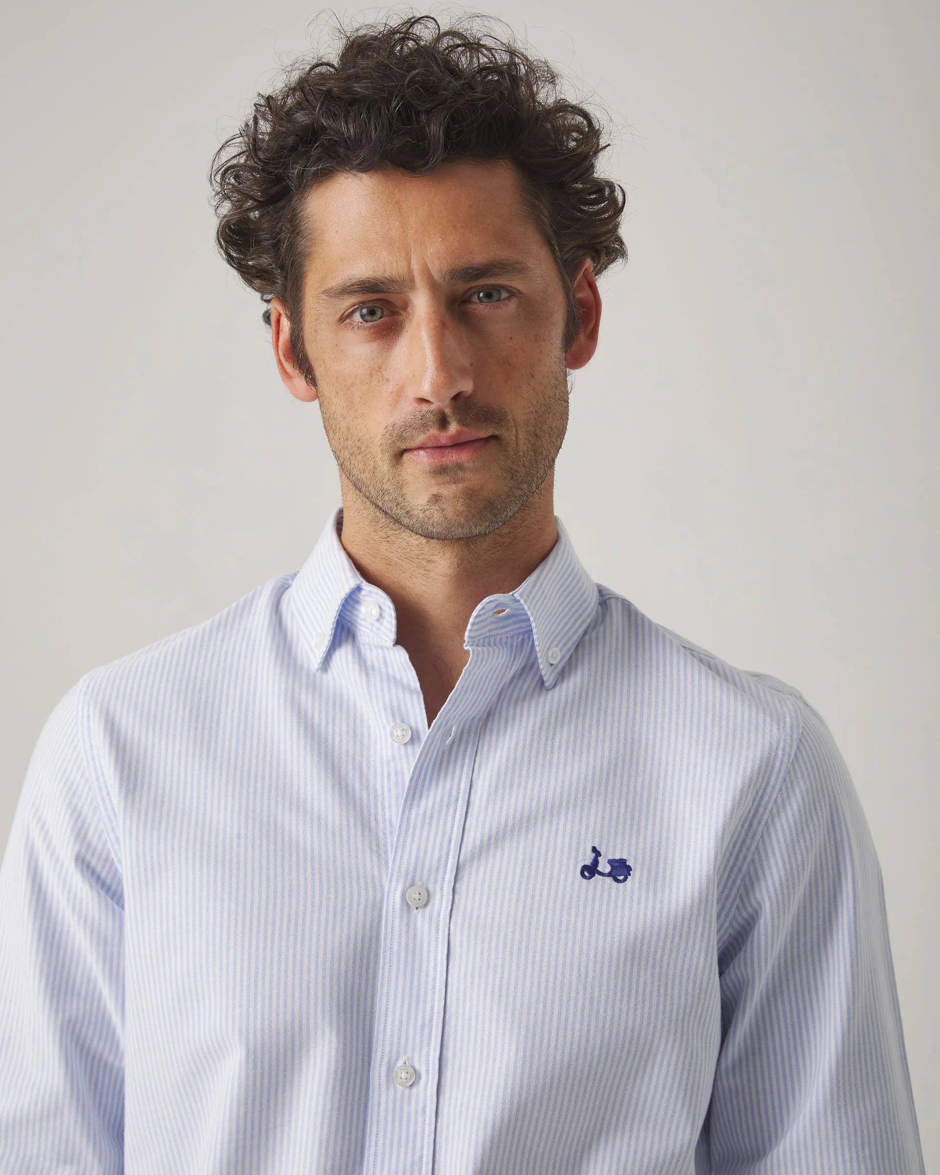 Camisa oxford de rayas azul