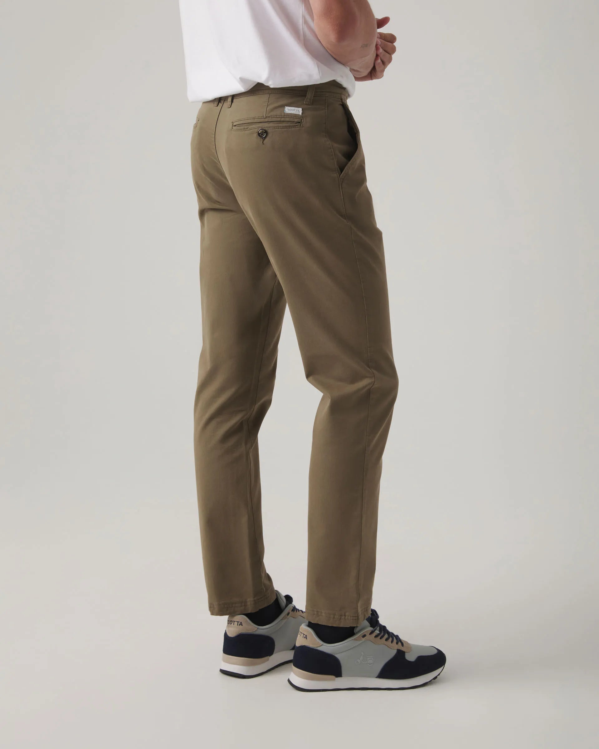 Pantalón chino verde khaki
