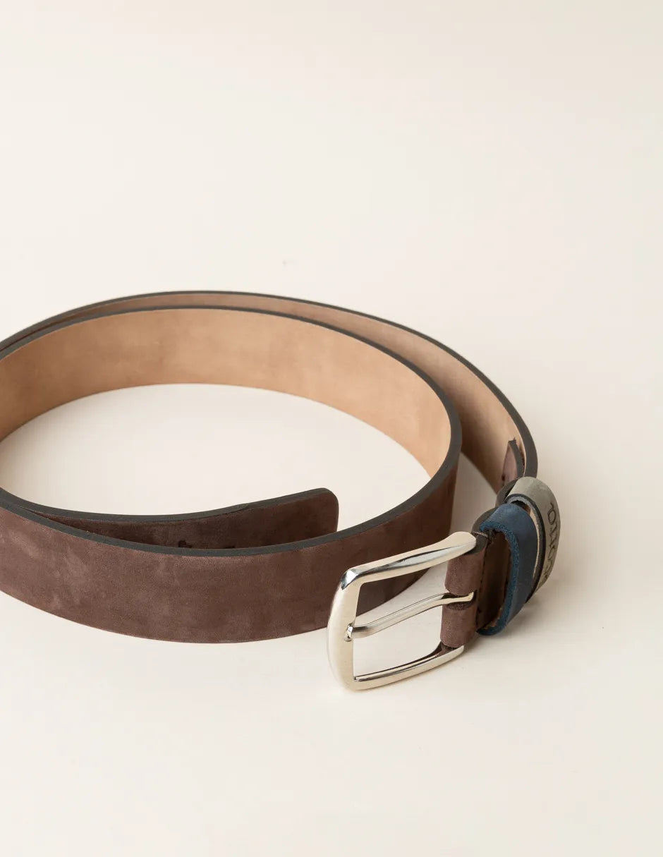 Cinturón de piel marrón