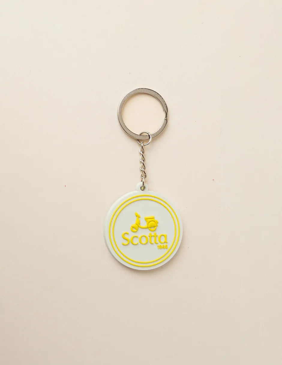 Llavero de goma con logo