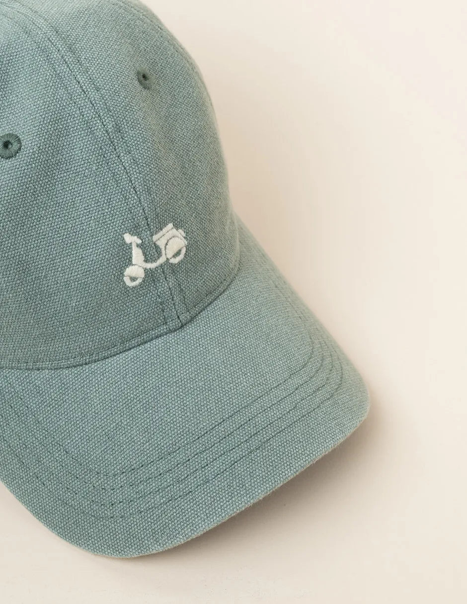 Gorra efecto lavado en verde océano