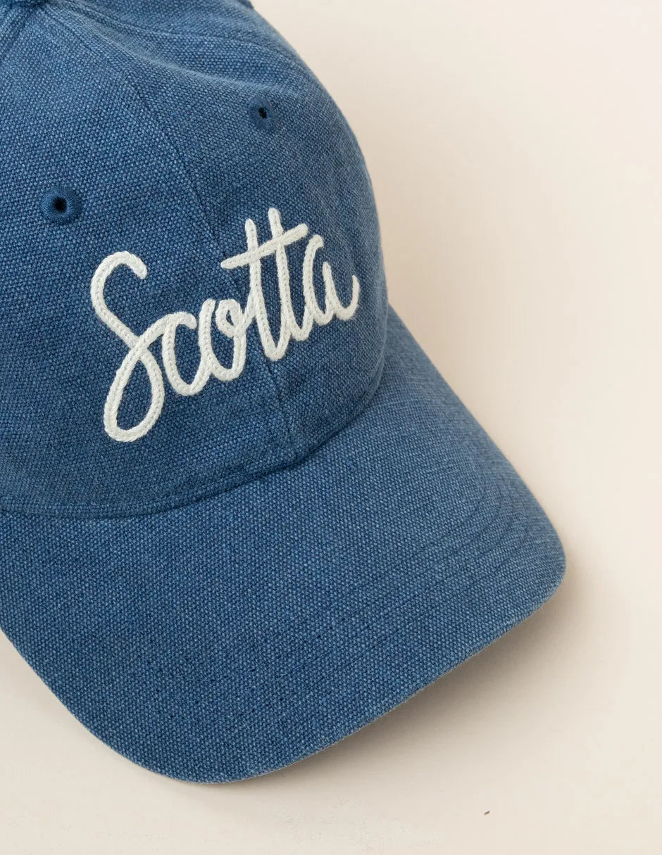 Gorra azul denim con logo