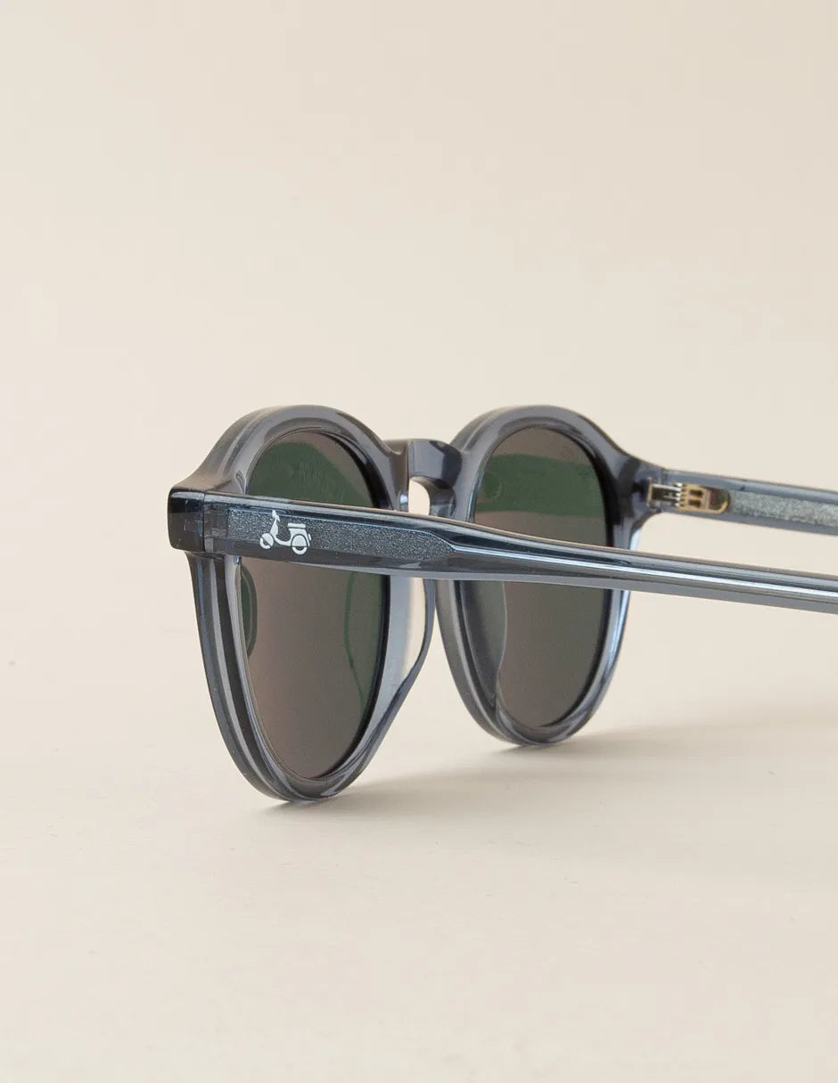 Gafas de sol azul redonda