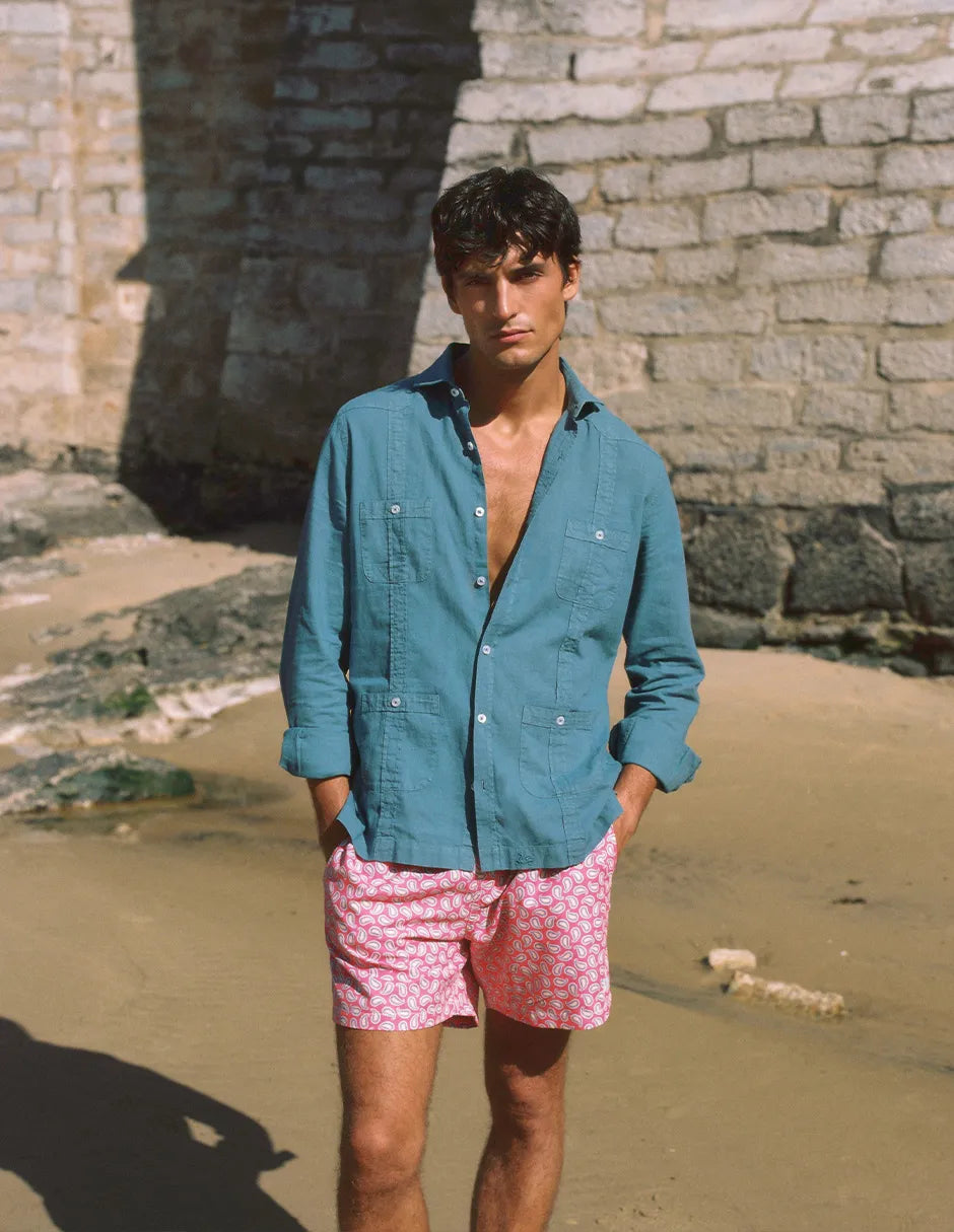 Camisa con cuatro bolsillos azul marino