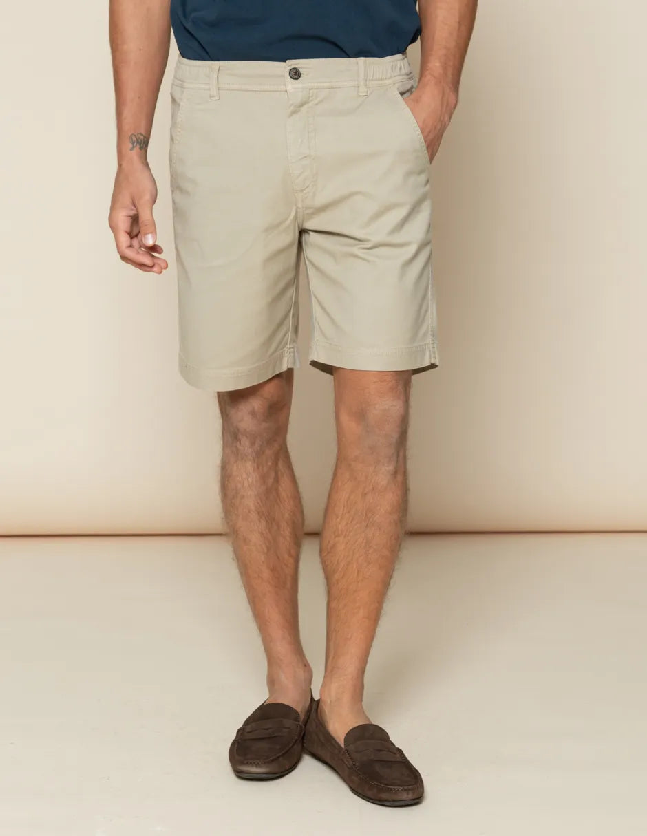 Bermuda azul para hombre