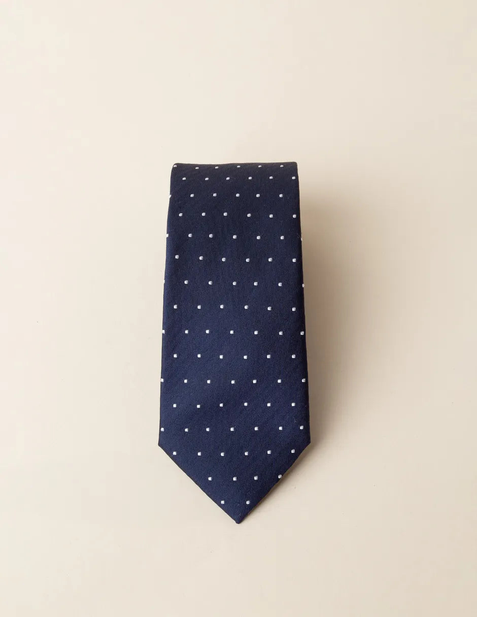 Corbata seda máxima calidad.