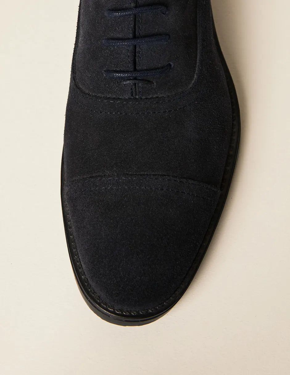 Zapato de piel serraje en azul marino