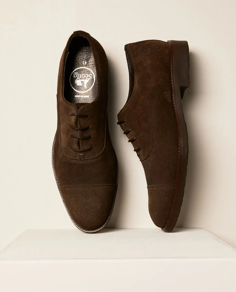 Zapato cordones marrón de serraje