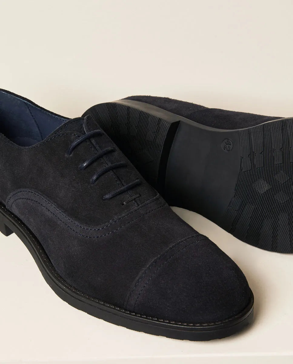 Zapato de piel serraje en azul marino