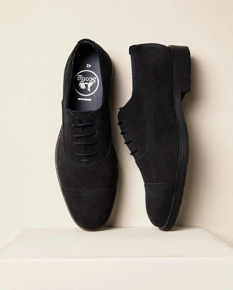 Zapato de piel serraje en azul marino