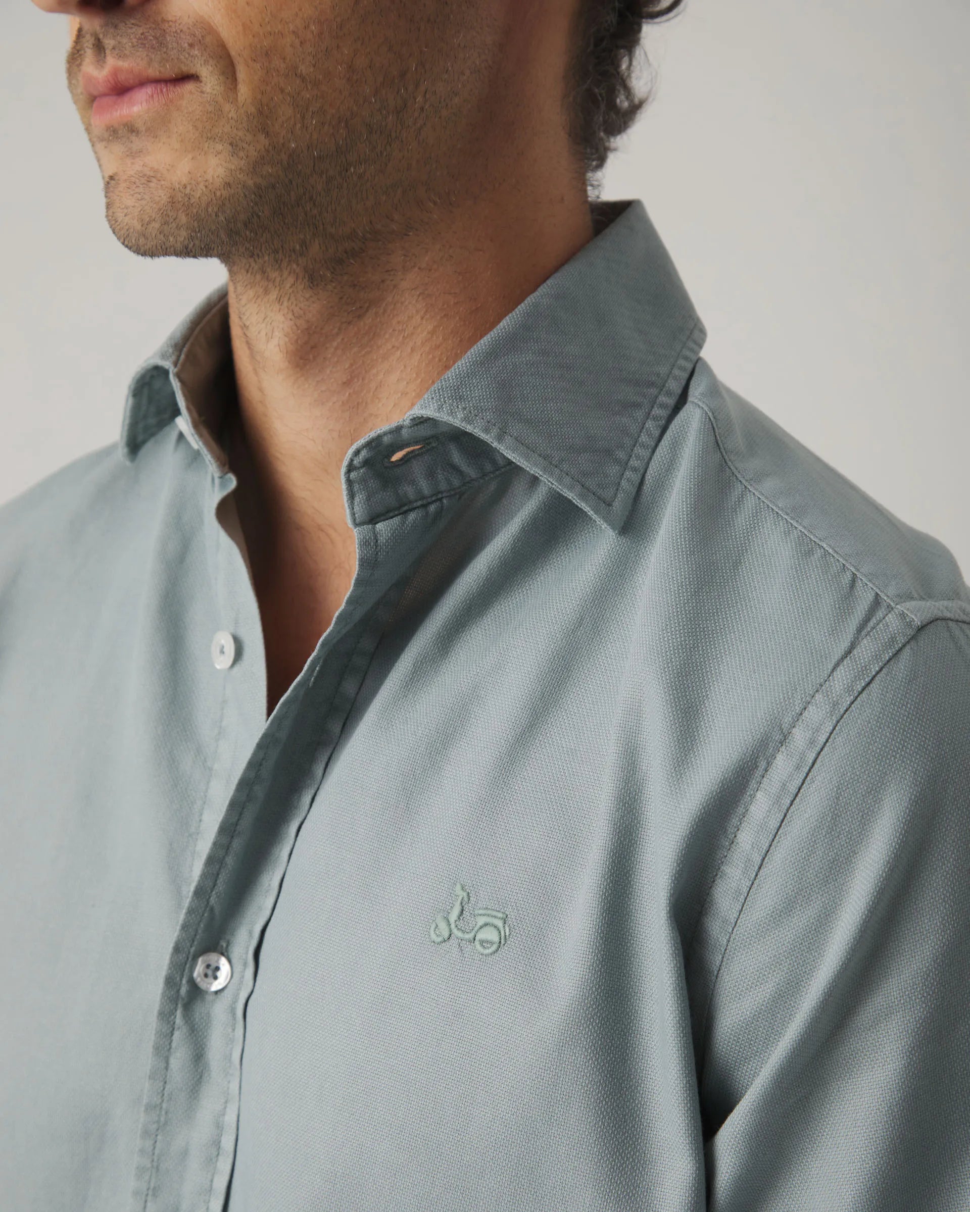 Camisa de algodón azul