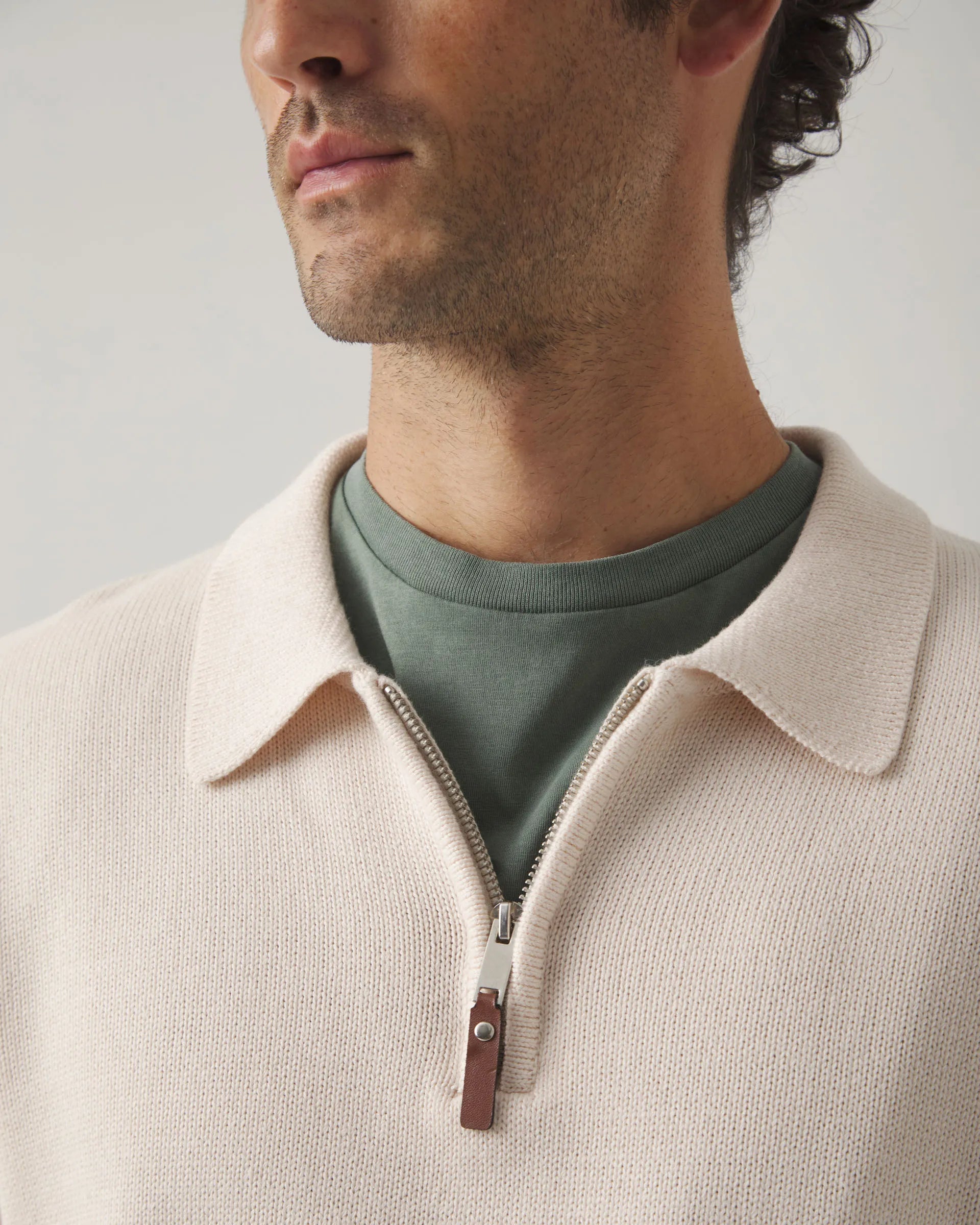 Jersey con cremallera beige