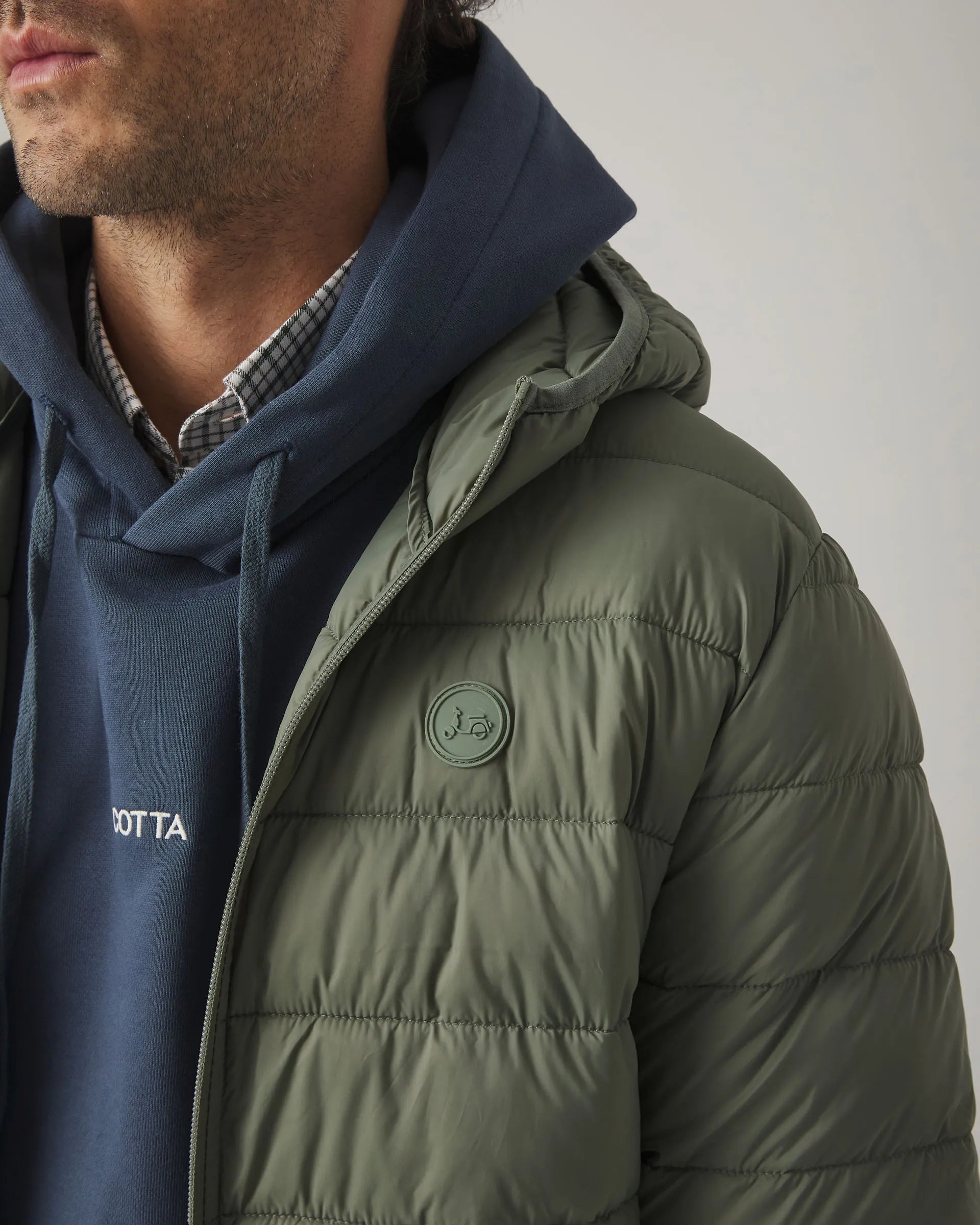 Chaqueta verde acolchada 