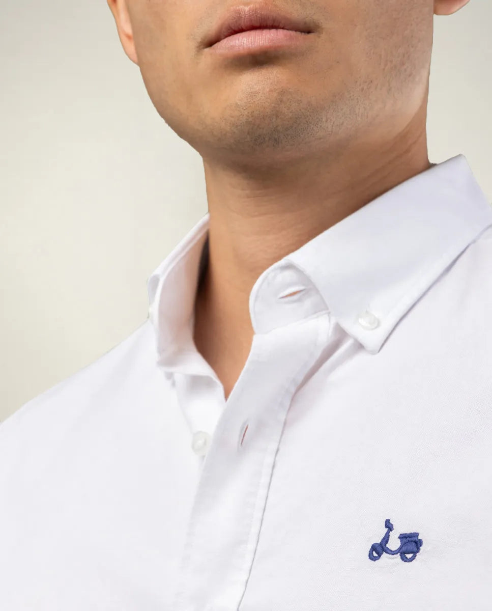 Camisa oxford de algodón blanco