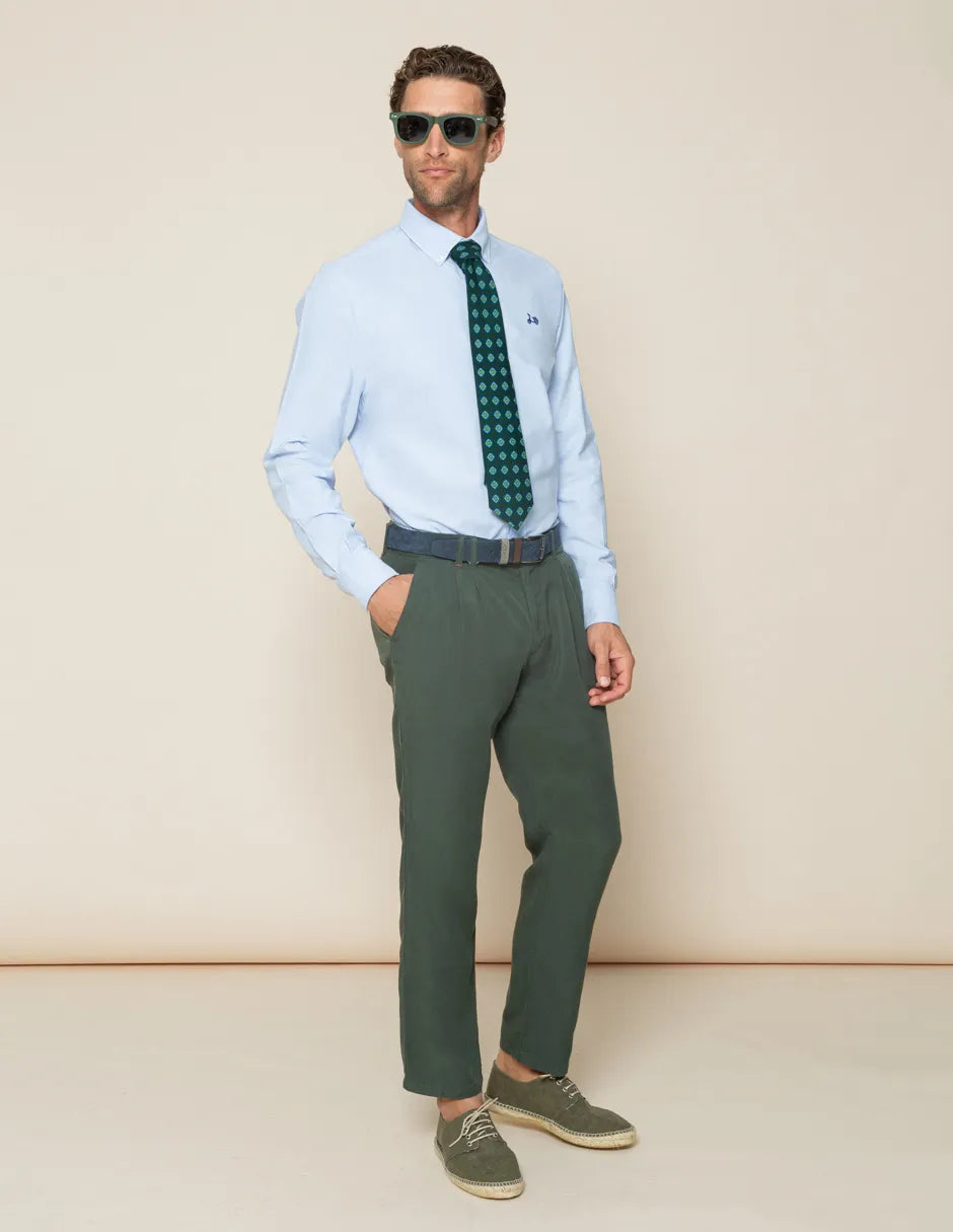 Camisa oxford azul con logo