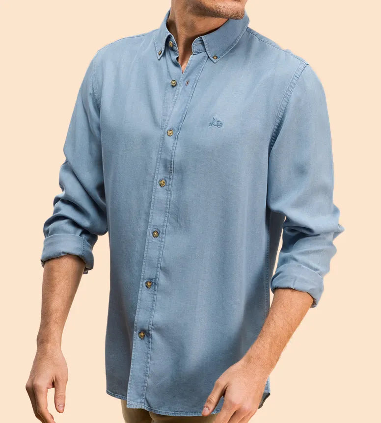 Camisa sostenible denim claro