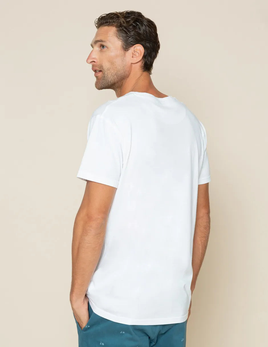 Camiseta blanca con logo