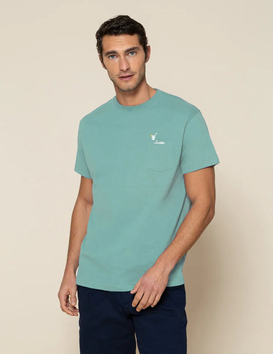 Camiseta azul con dibujo en la espalda