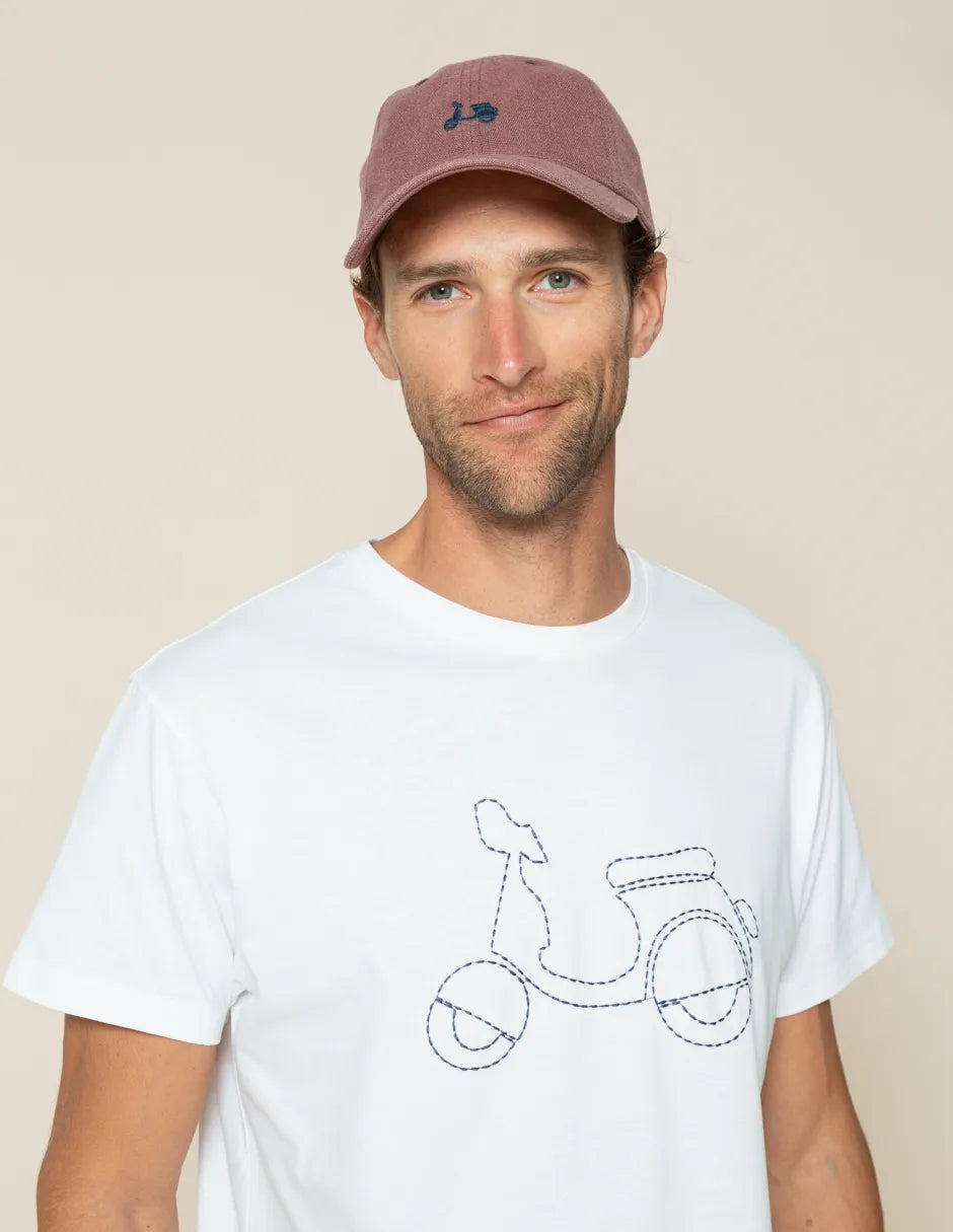 Camiseta blanca con bordado