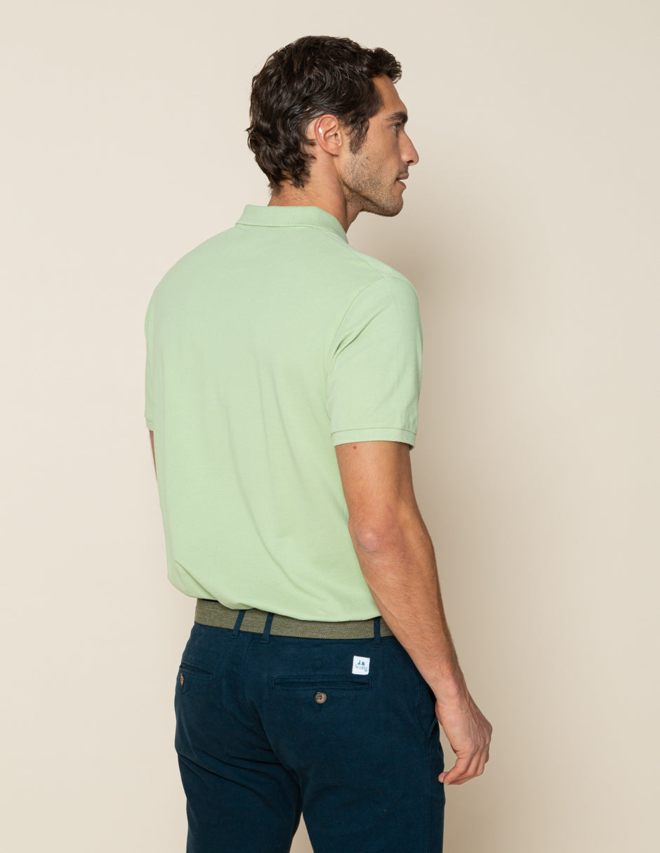 Polo hombre verde con logo