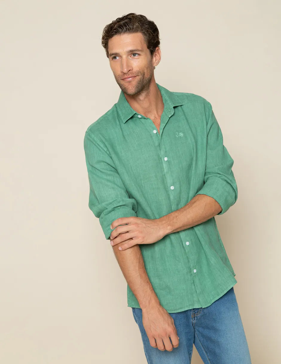 Camisa verde de lino