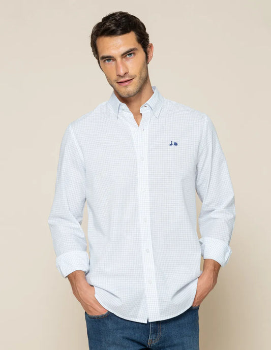 Camisa de cuadros azul de lino