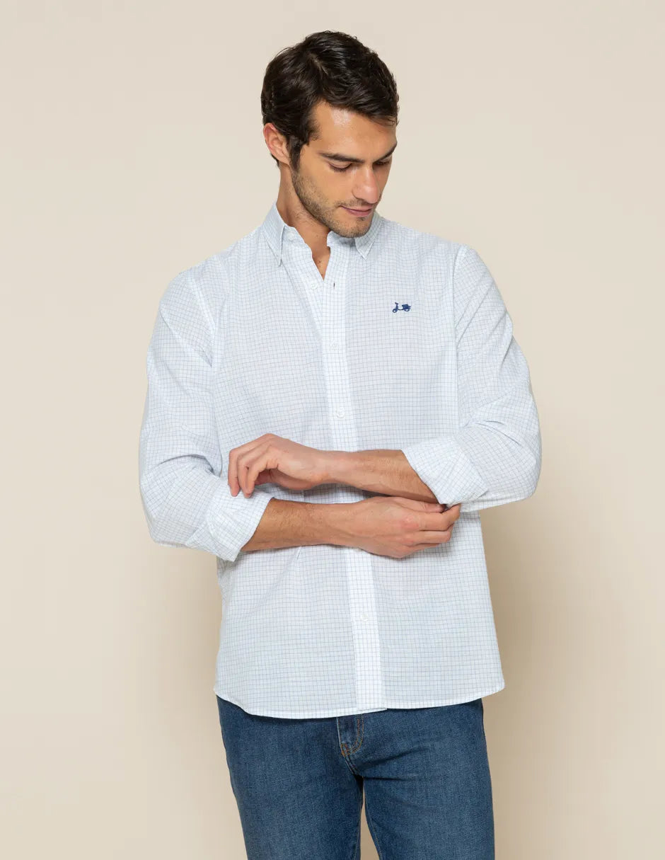 Camisa de cuadros azul de lino