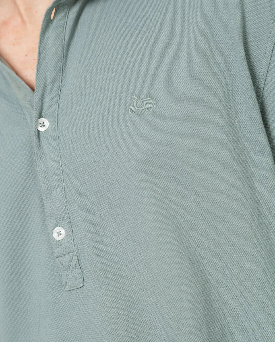 Camisa polera en verde