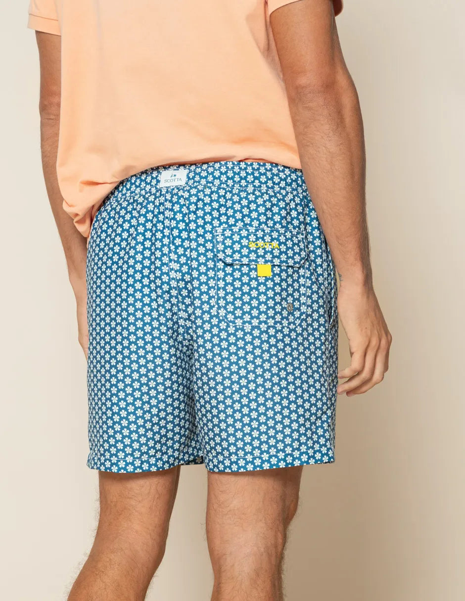 Bañador estampado azul marino.
